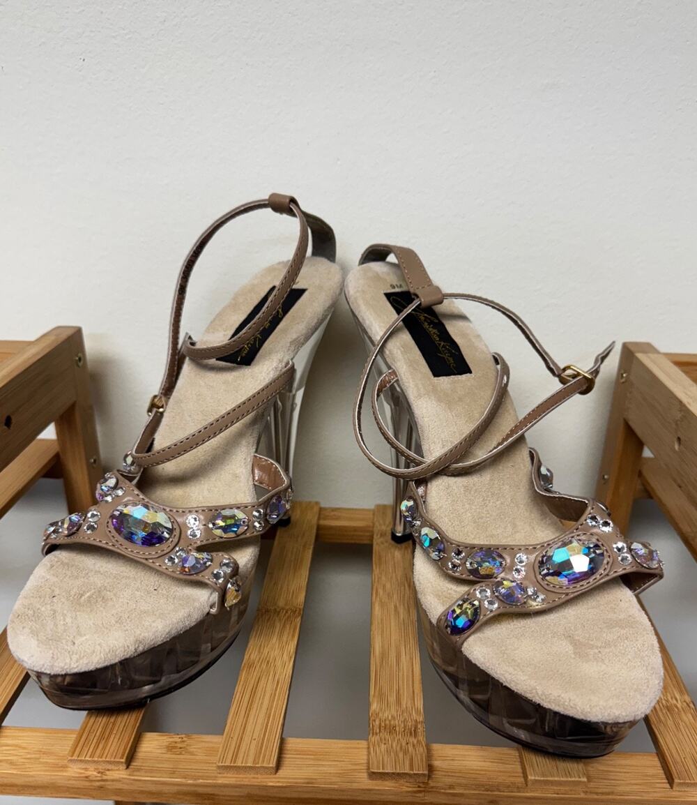 Taupe Johnathan Kayne Heels w/ Gems sz 9M